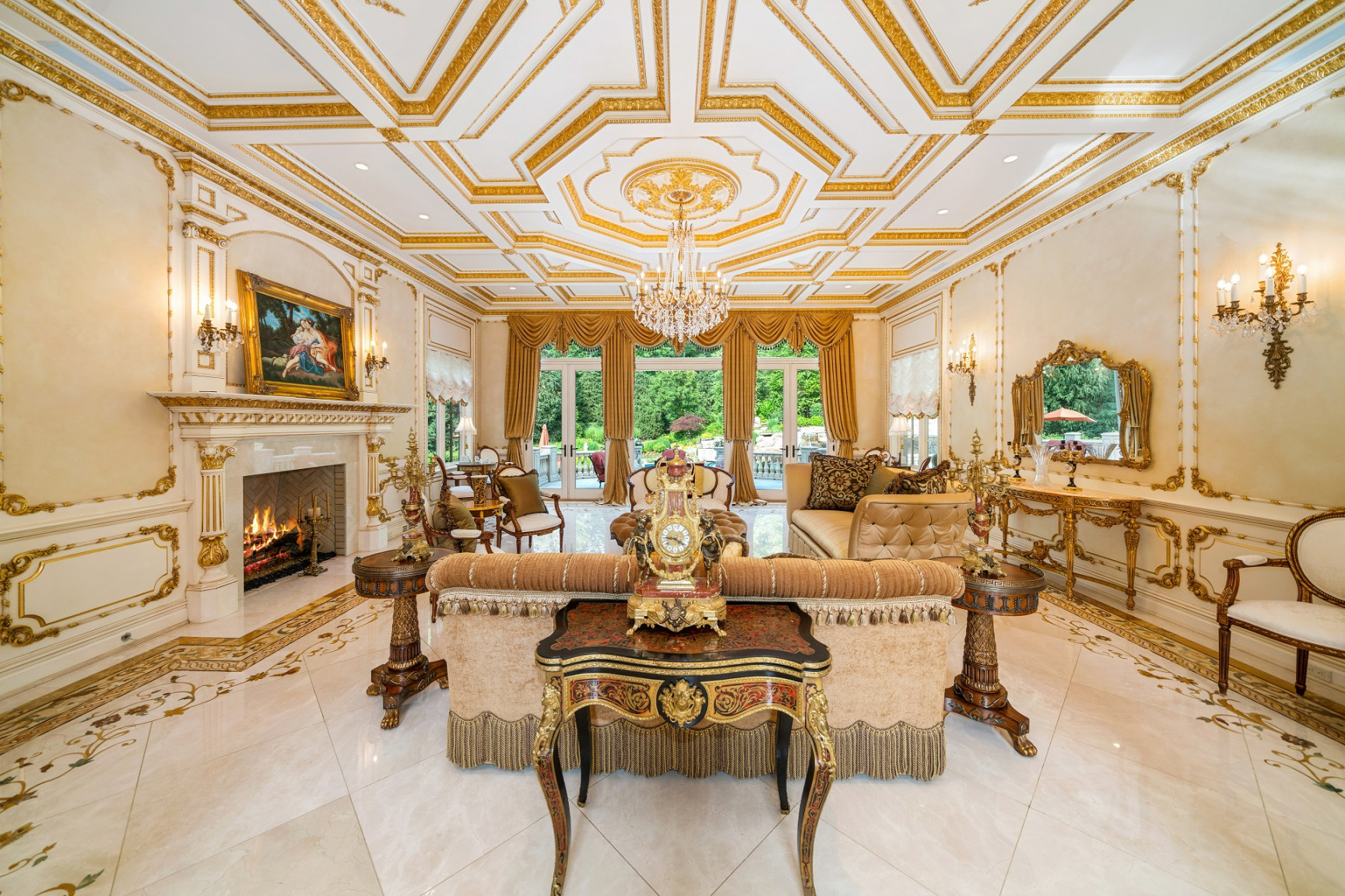 The Drawing Room: High Society at Home - Christie